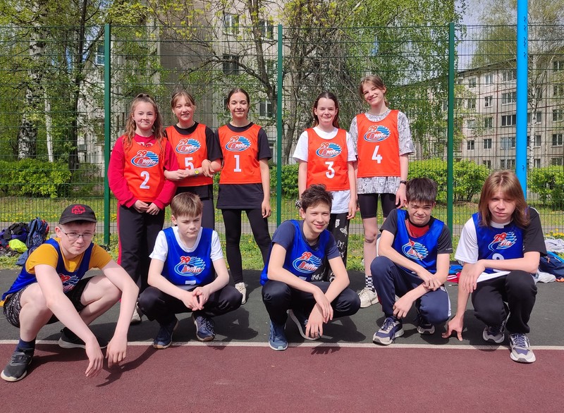 Первенство Октябрьского района по легкоатлетическим многоборьям среди учащихся начальной школы и 5-6 классов.